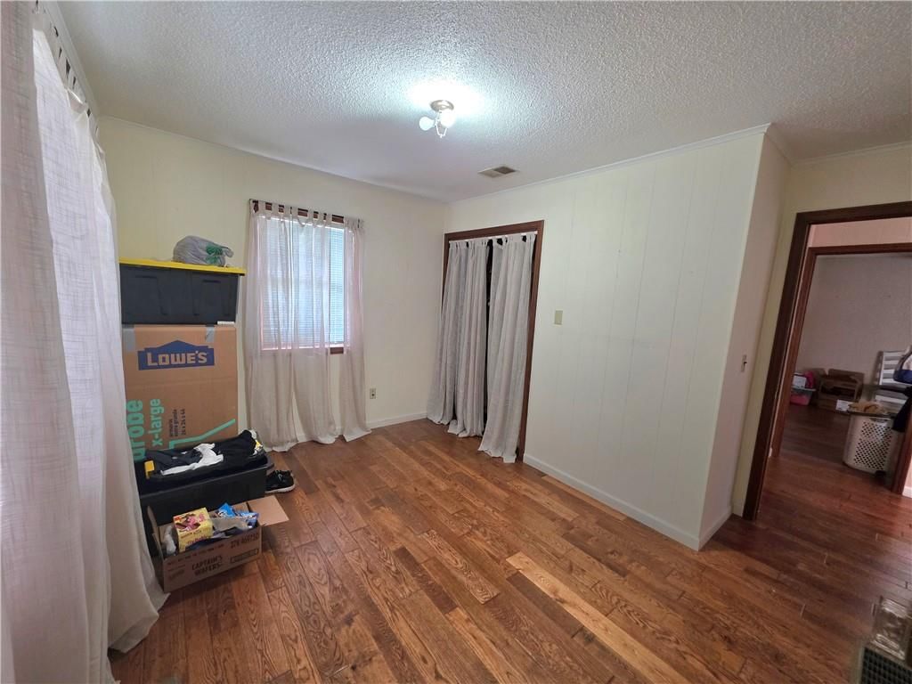 706 W Benton Street — photo 3