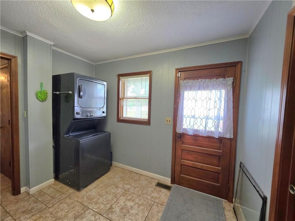 706 W Benton Street — photo 9