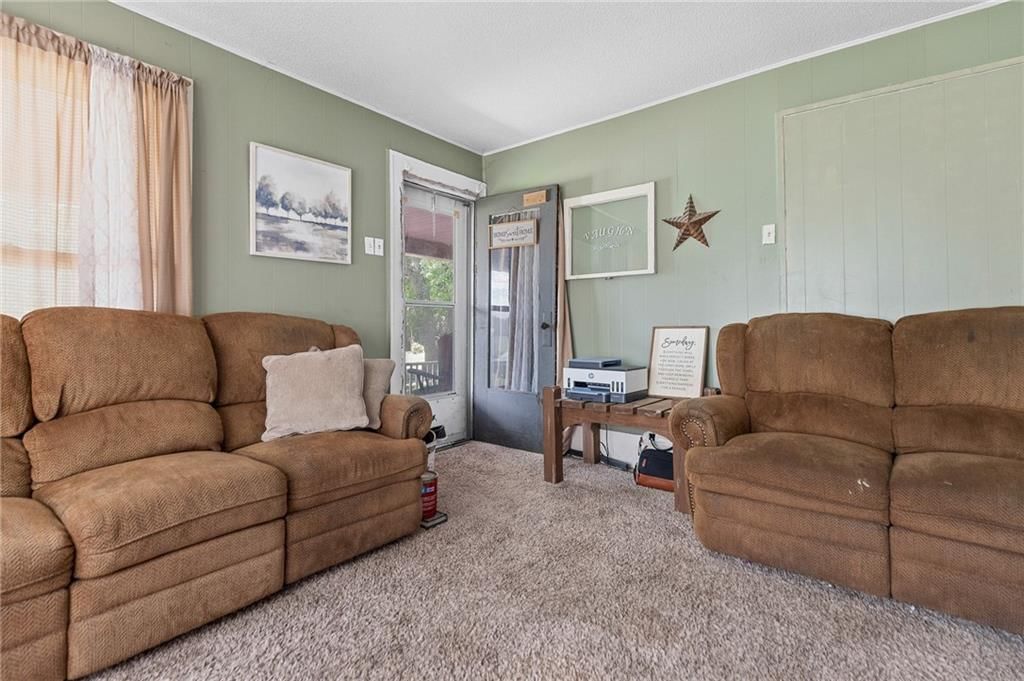 170 N Stringer Street — photo 4