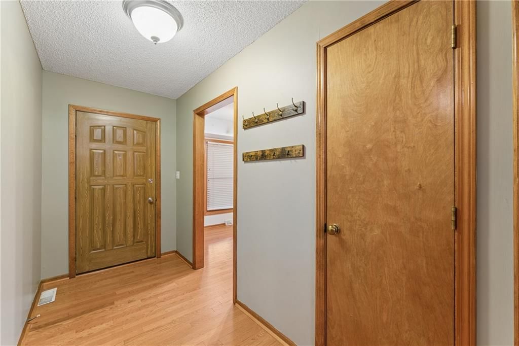 617 W Maple Street — photo 6