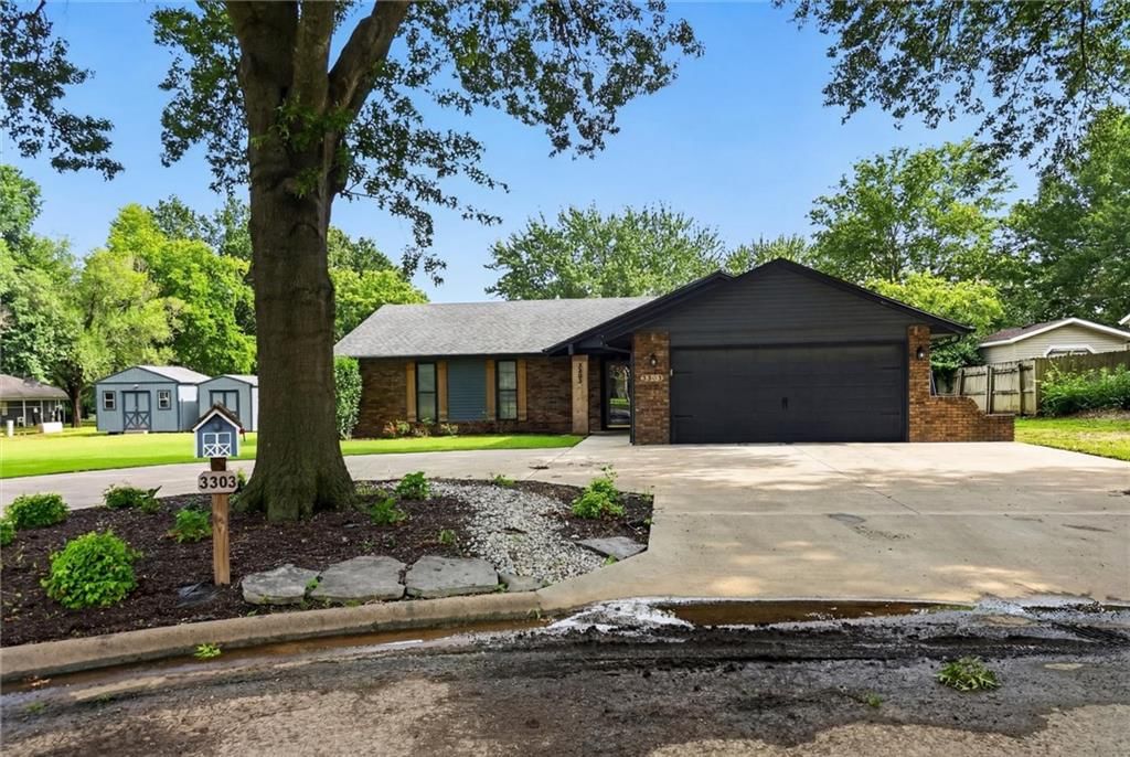3303 W 2nd Street, Coffeyville