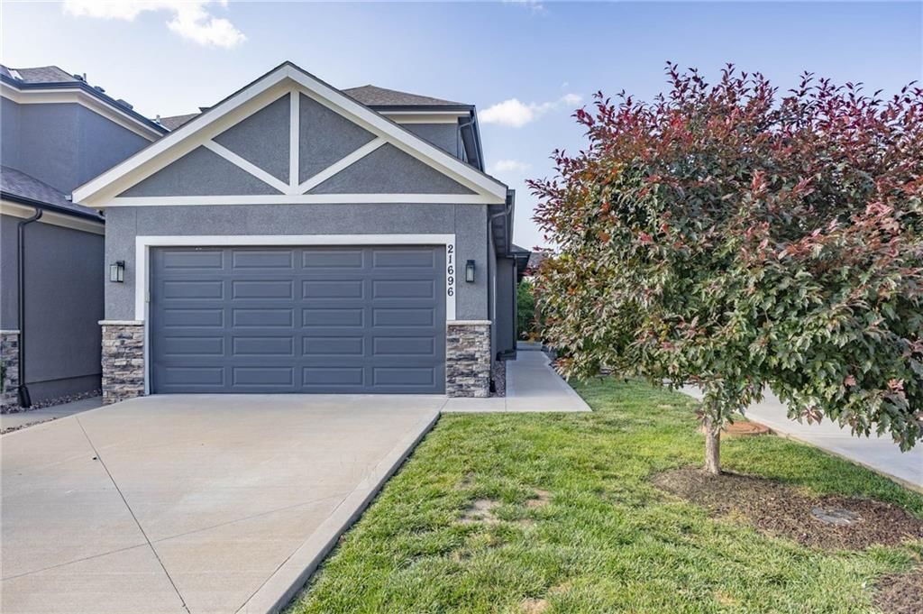 21696 W 123 Terrace — photo 4