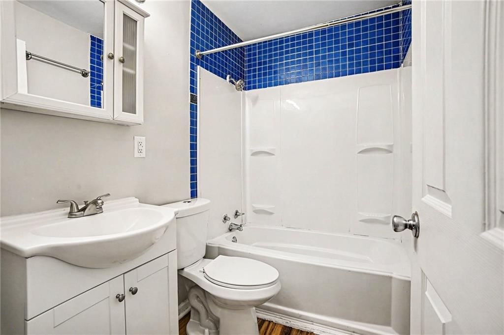 1501 Johnston Street — photo 12