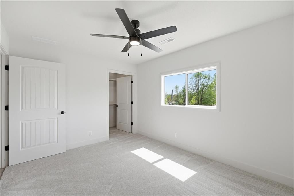 212 NW Orchard Court — photo 15