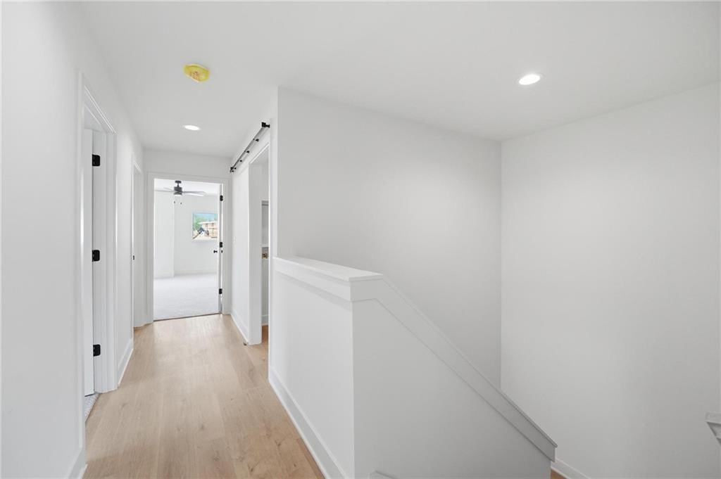 210-212 NW Orchard Court — photo 14