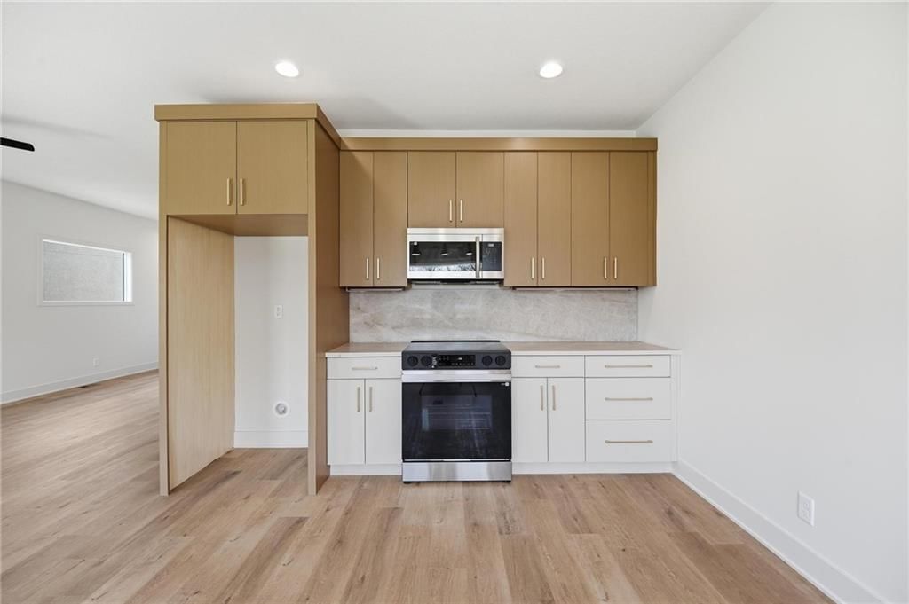 210-212 NW Orchard Court — photo 8