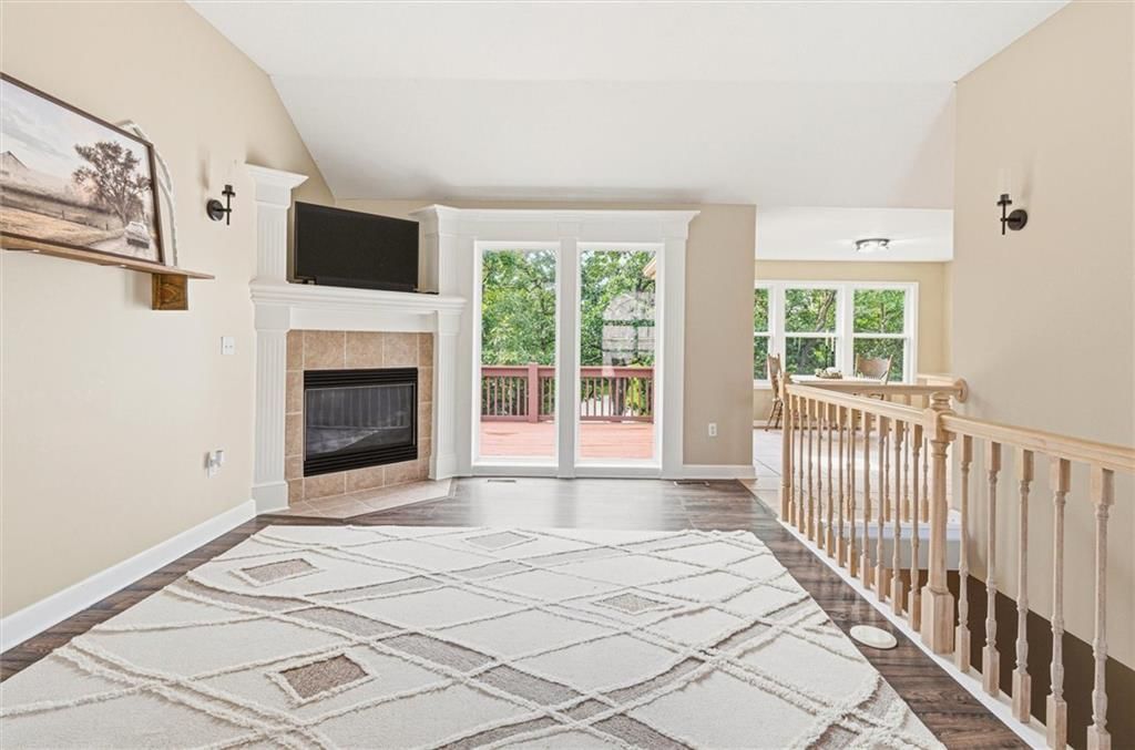 1305 SW Graystone Circle — photo 4