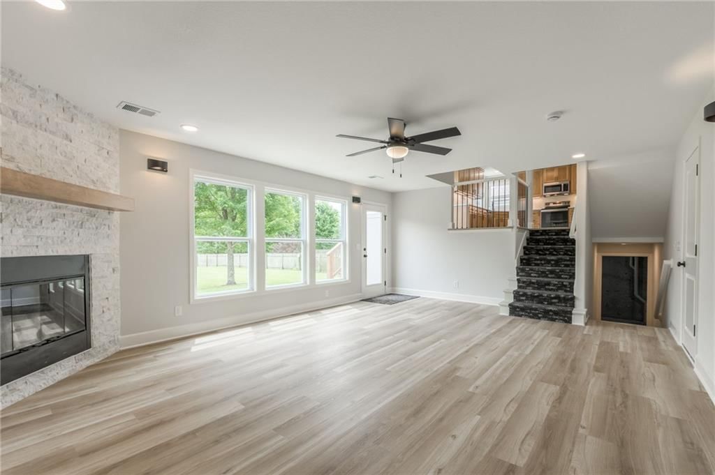 992 Sicklebar Drive — photo 45