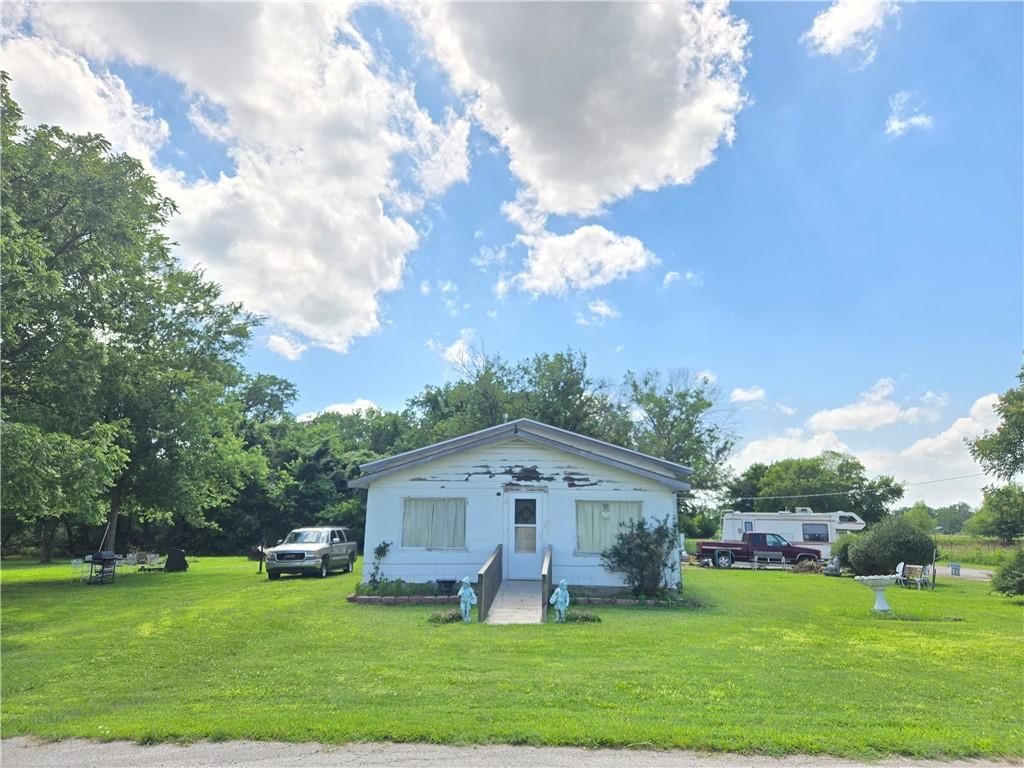 1011 1st Street, Cherryvale