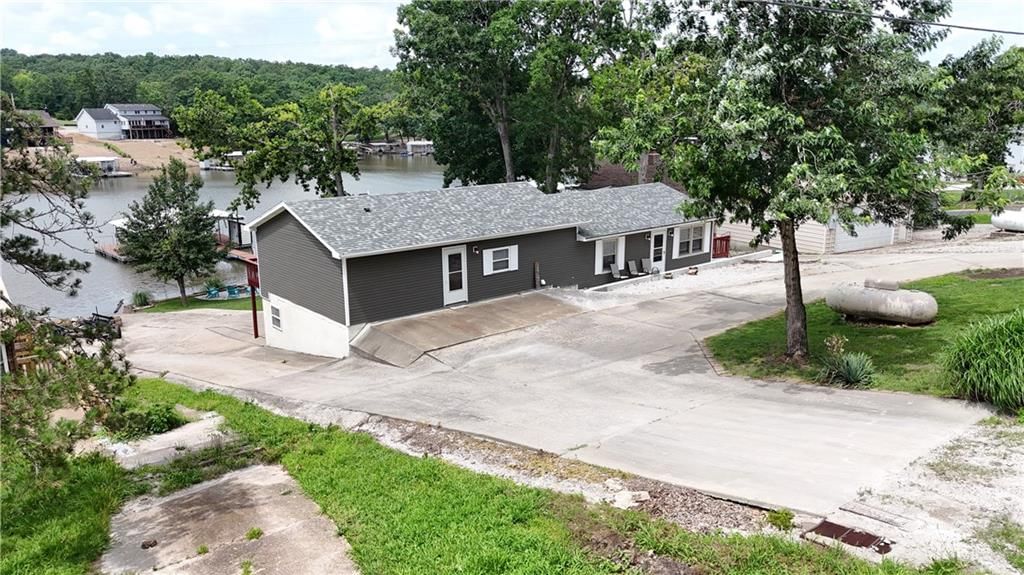 28723 Mistletoe Avenue, Warsaw