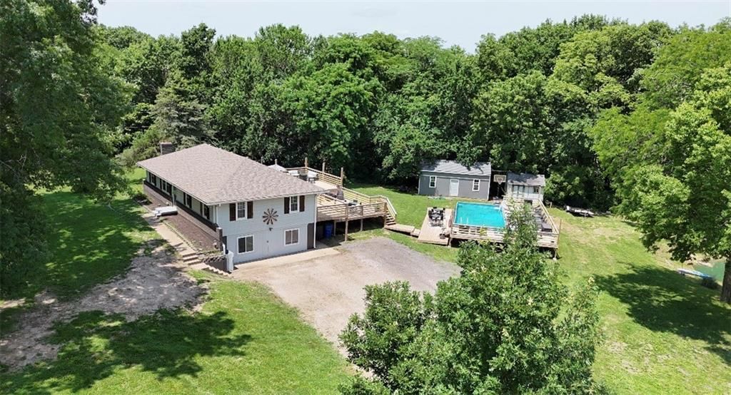 17909 S Hill Top Road, Pleasant Hill