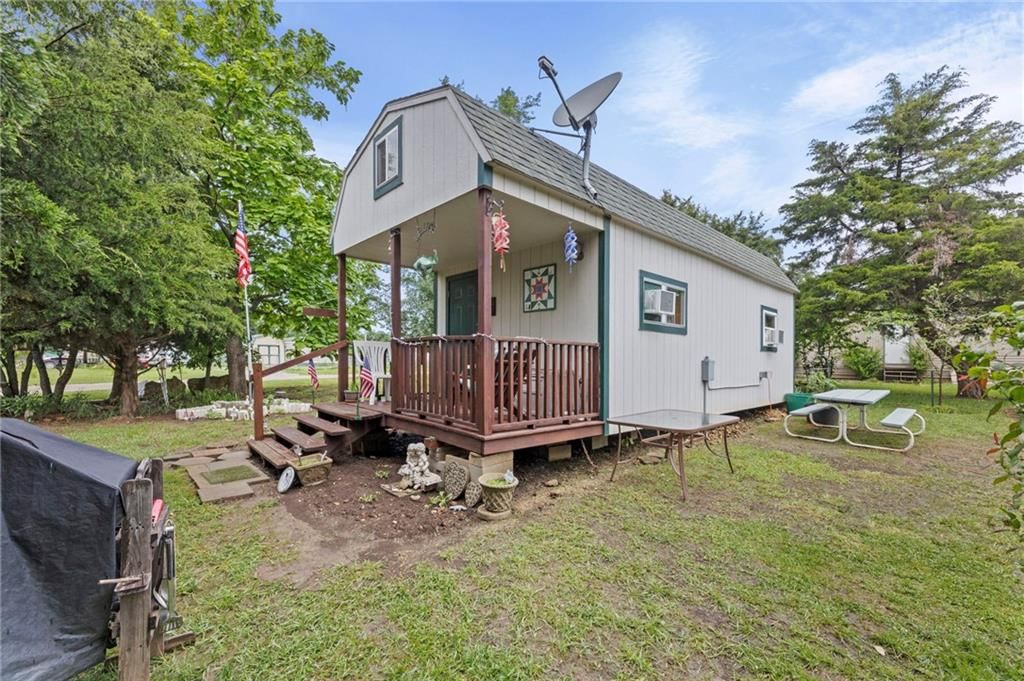 24-28 Hackberry Road — photo 3