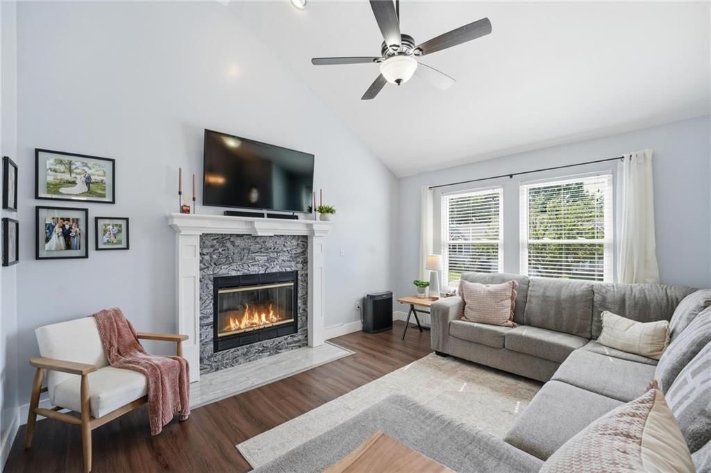11215 N Marsh Avenue — photo 4