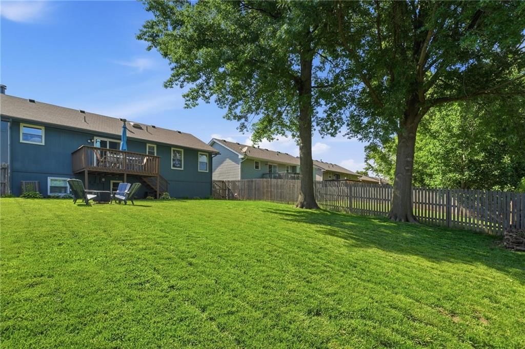 11215 N Marsh Avenue — photo 33