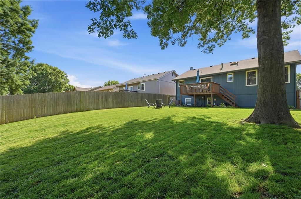 11215 N Marsh Avenue — photo 34