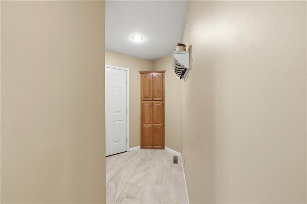 518 Edgewood Drive — photo 29