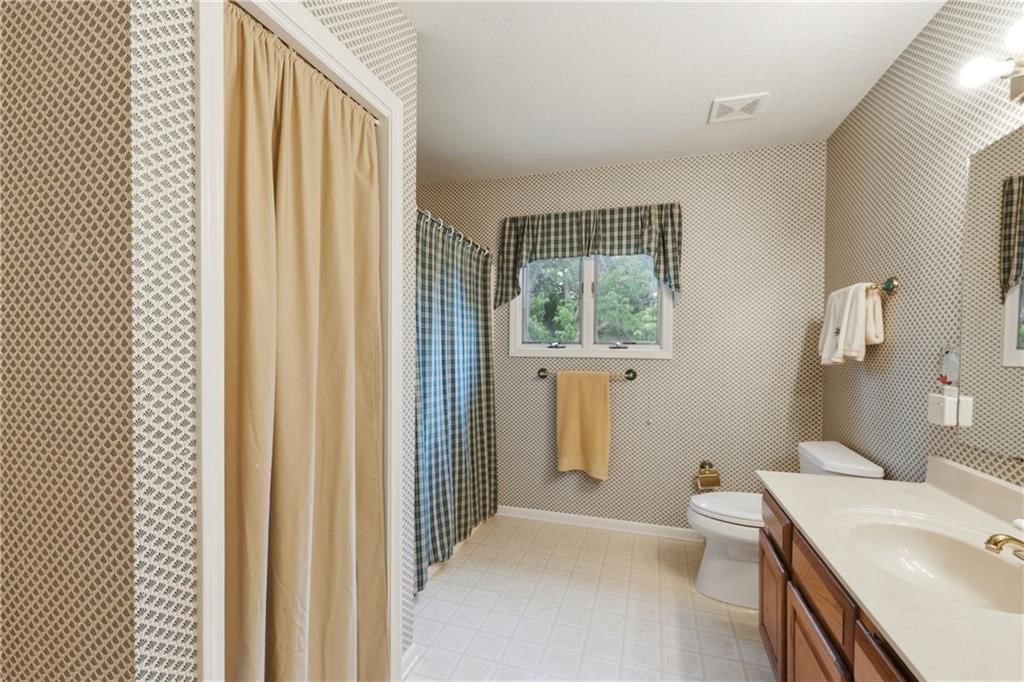 518 Edgewood Drive — photo 34