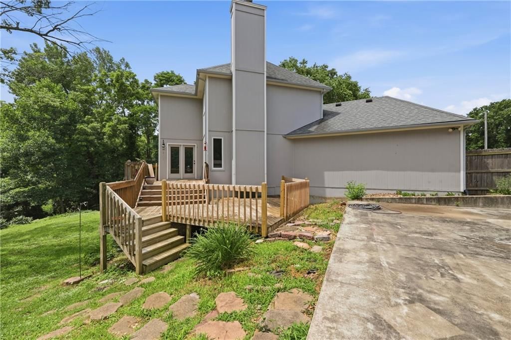 518 Edgewood Drive — photo 10