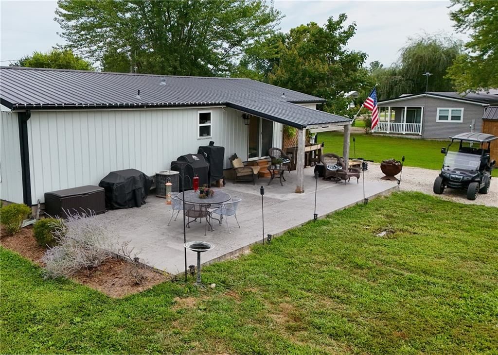 21 Buckskin Drive — photo 2