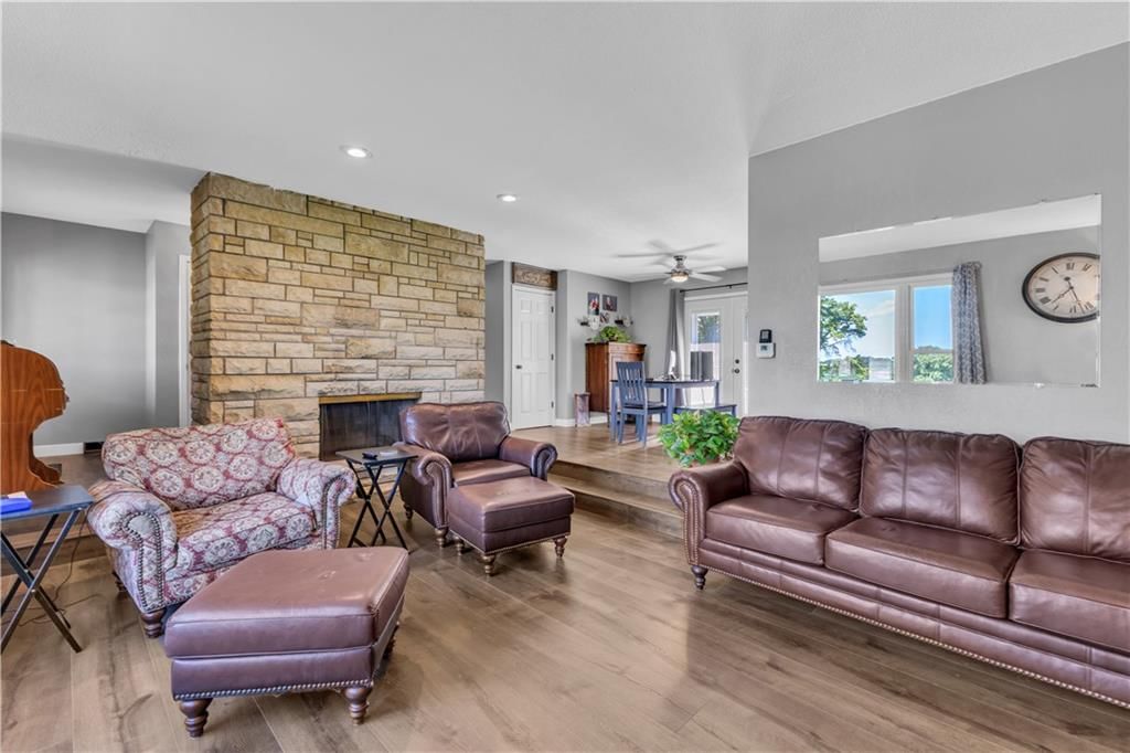 6306 Highway 169 Highway SE — photo 4
