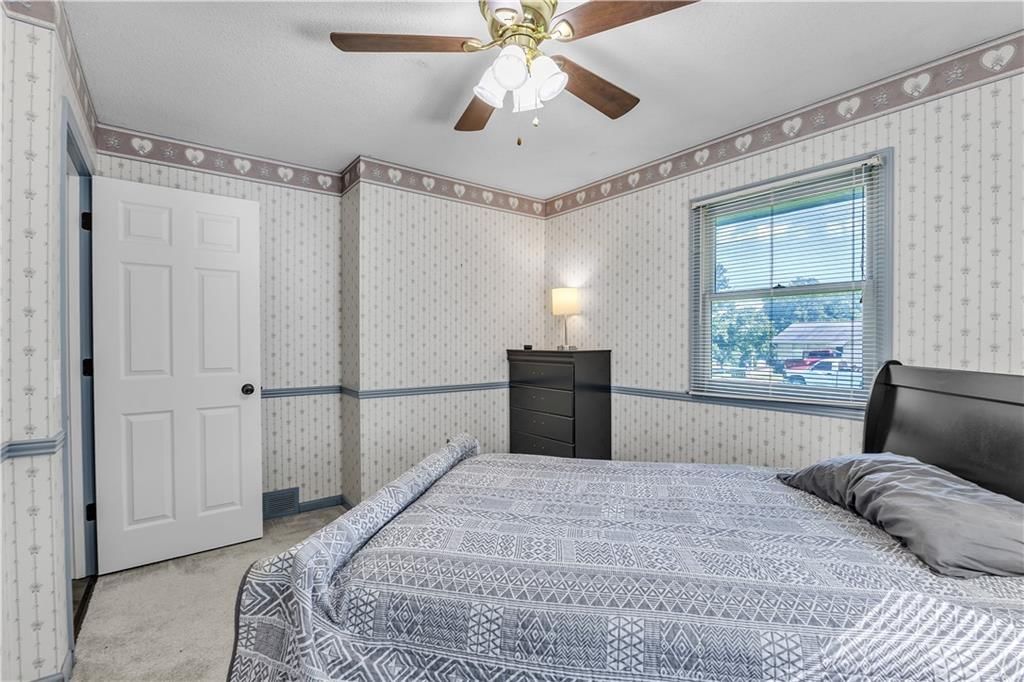 6306 Highway 169 Highway SE — photo 31