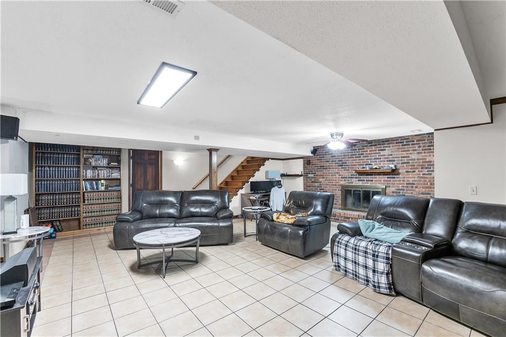 6306 Highway 169 Highway SE — photo 32