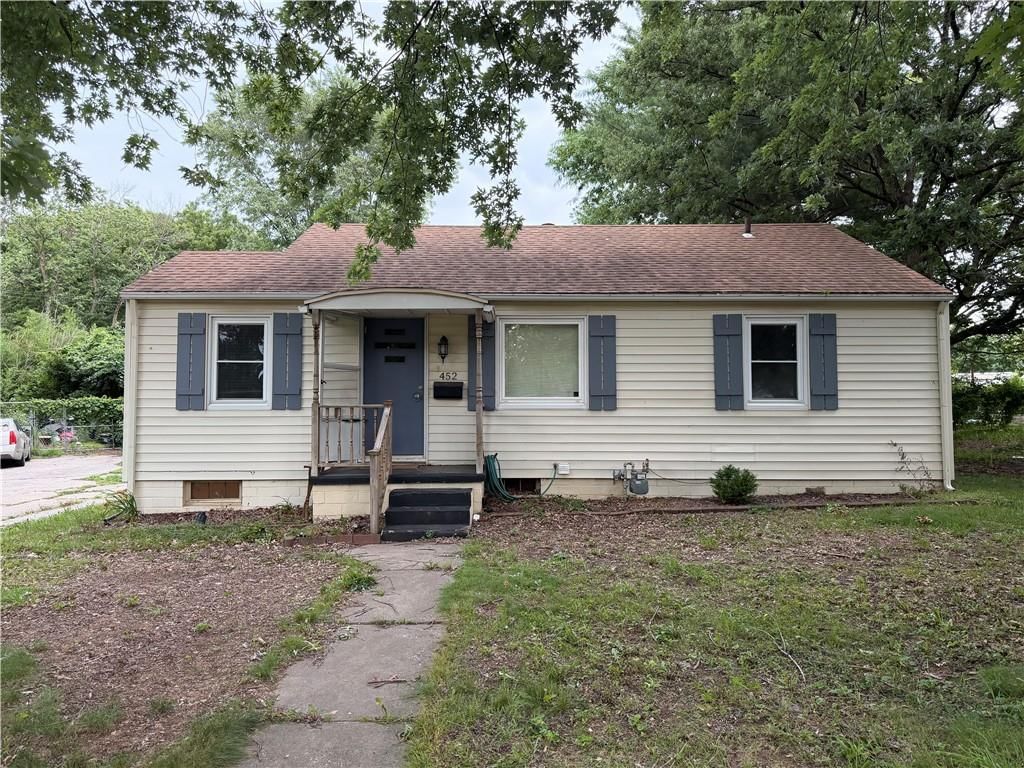 452 Fieldcrest Drive — photo 2