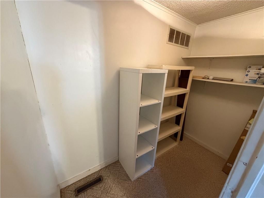 452 Fieldcrest Drive — photo 14