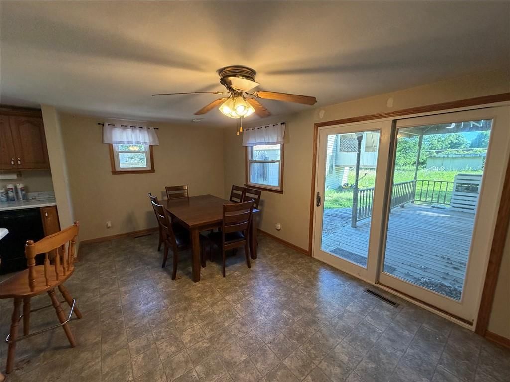 452 Fieldcrest Drive — photo 6