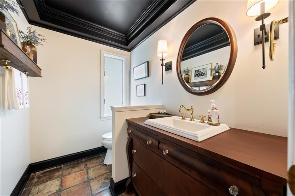 11818 Central Street — photo 15