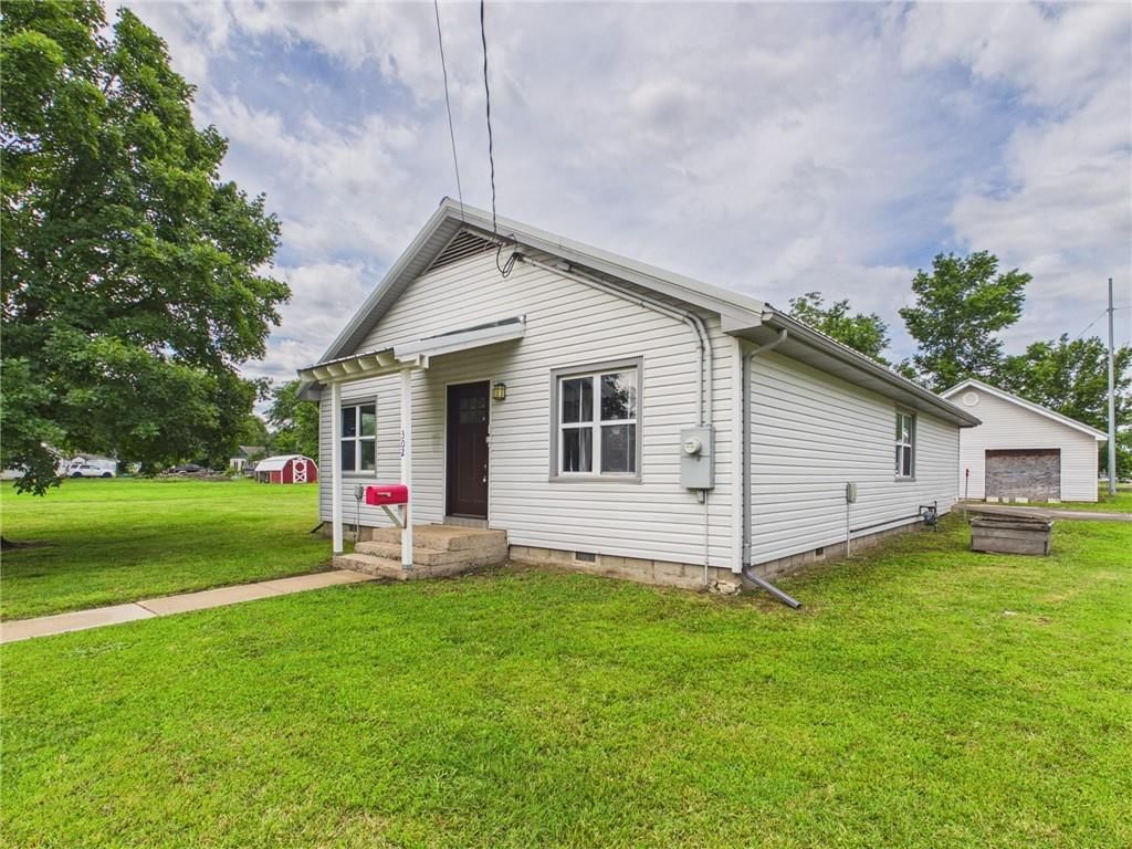 302 S McCleverty Street — photo 17