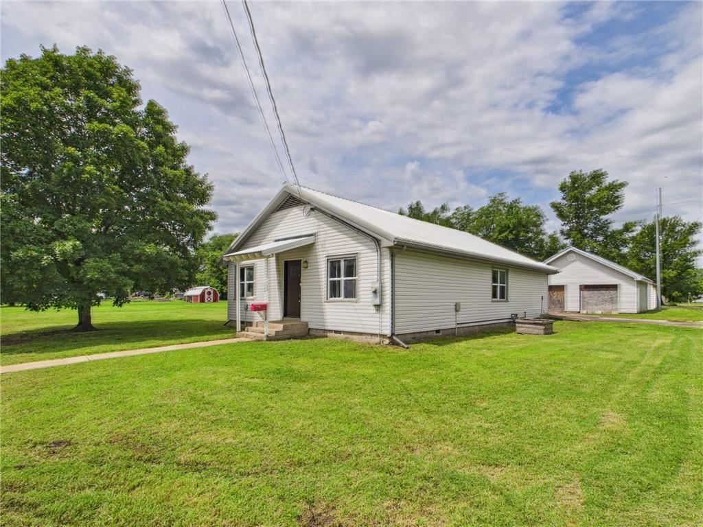 302 S McCleverty Street — photo 18
