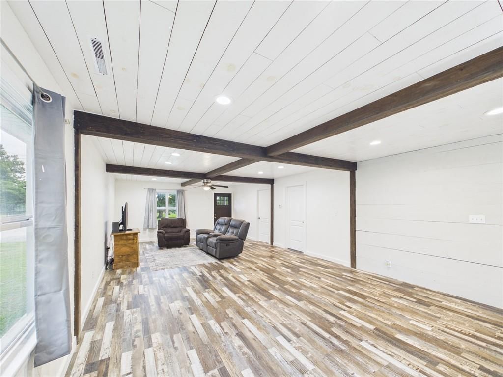302 S McCleverty Street — photo 4