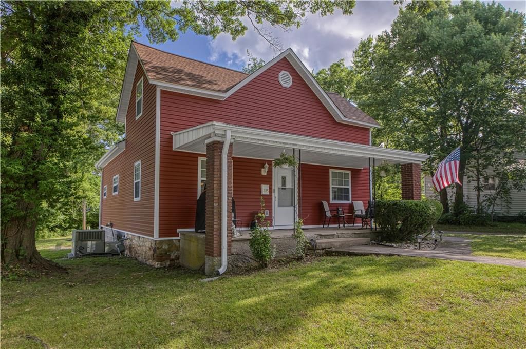 335 E 9th Street — photo 3
