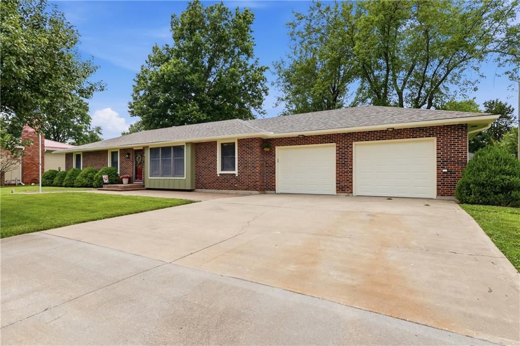 242 SE 131 Road, Warrensburg