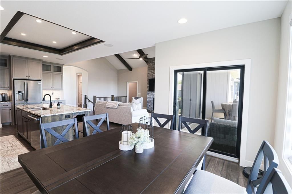 4720 NE Freehold Drive — photo 8