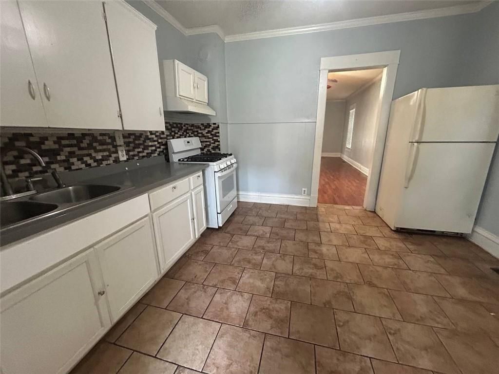 1037 Sandusky Avenue — photo 12