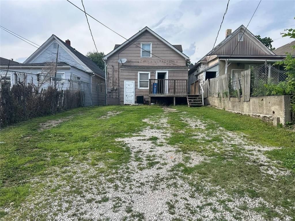 1037 Sandusky Avenue — photo 32