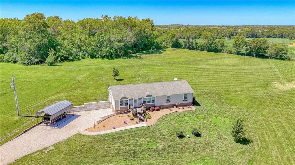 1399 NW 460th Road, Holden