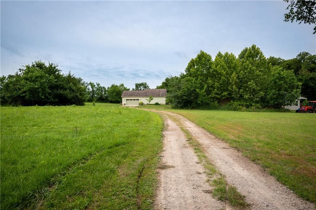 34664 Spring Valley Road — photo 9