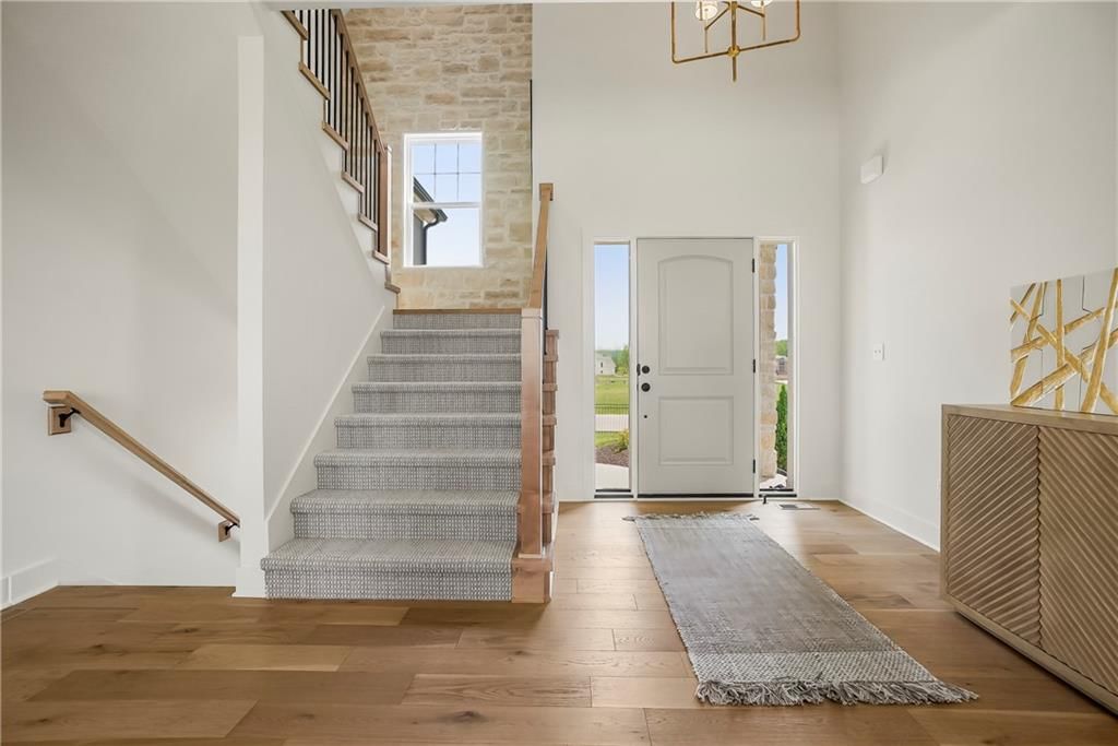 2404 W 177th Street — photo 7