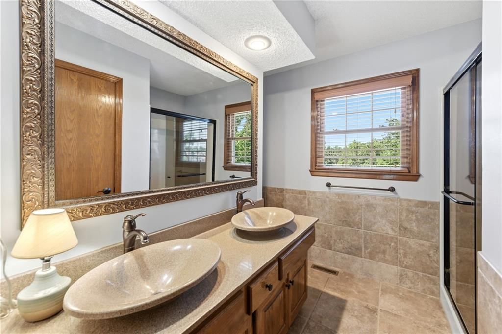 12416 E 58th Terrace — photo 35