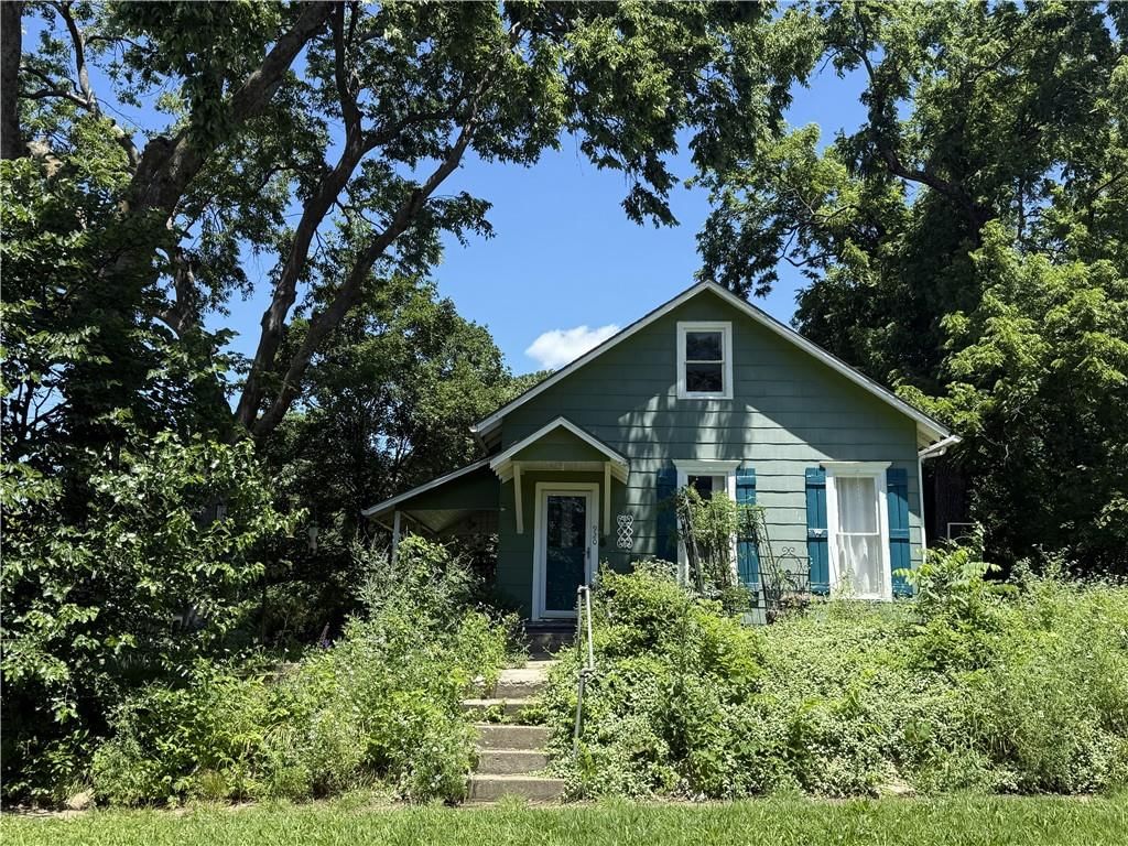 920 High Street, Baldwin City