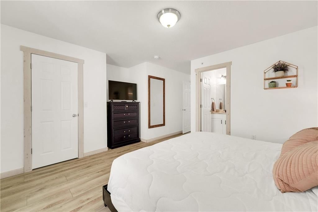 2916 Vinyards Parkway — photo 11
