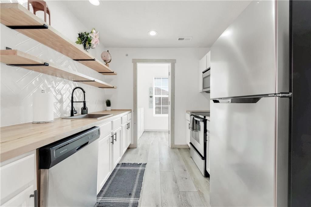 2916 Vinyards Parkway — photo 26