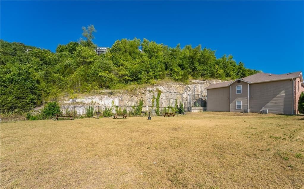 2916 Vinyards Parkway — photo 6