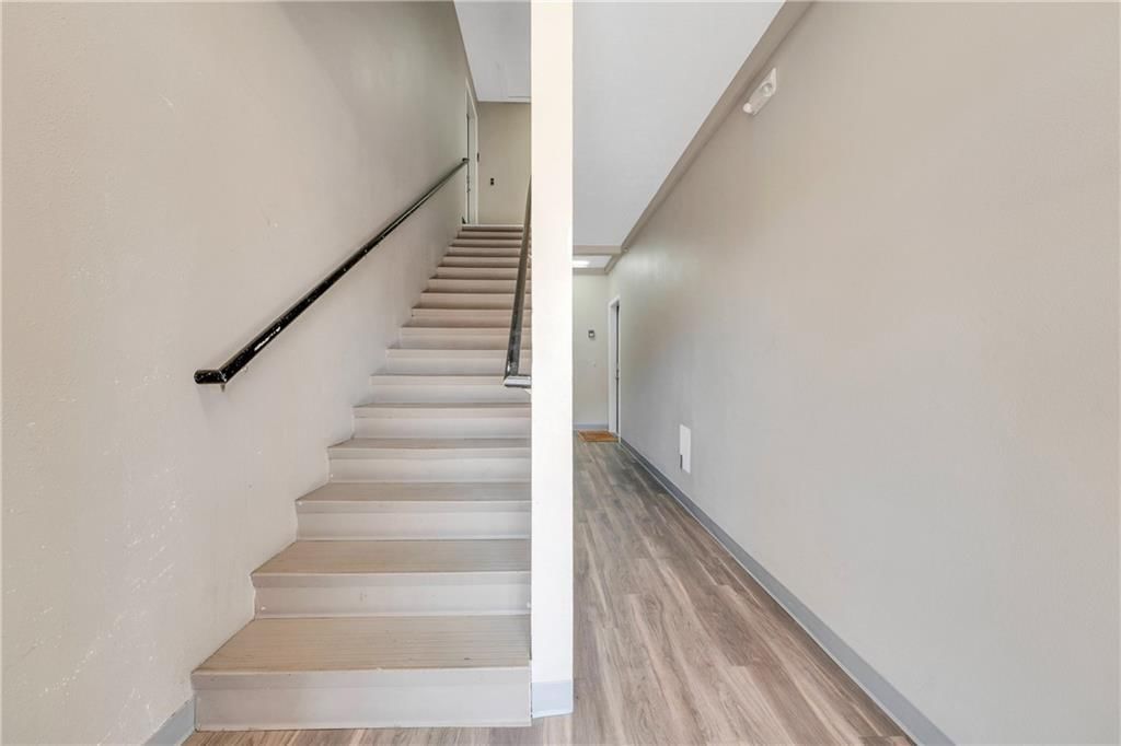 2916 Vinyards Parkway — photo 7