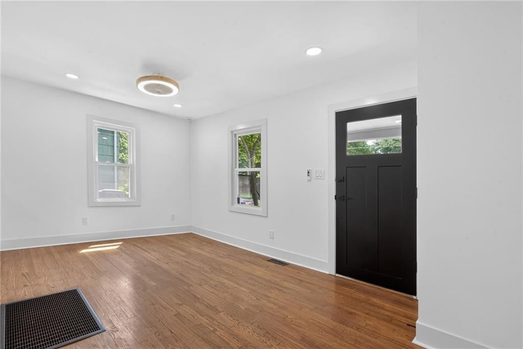 110 W 79th Terrace — photo 11