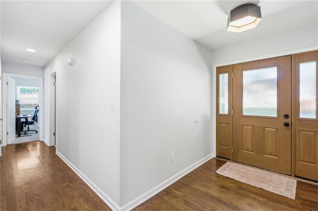 9501 Canterbury Street — photo 5