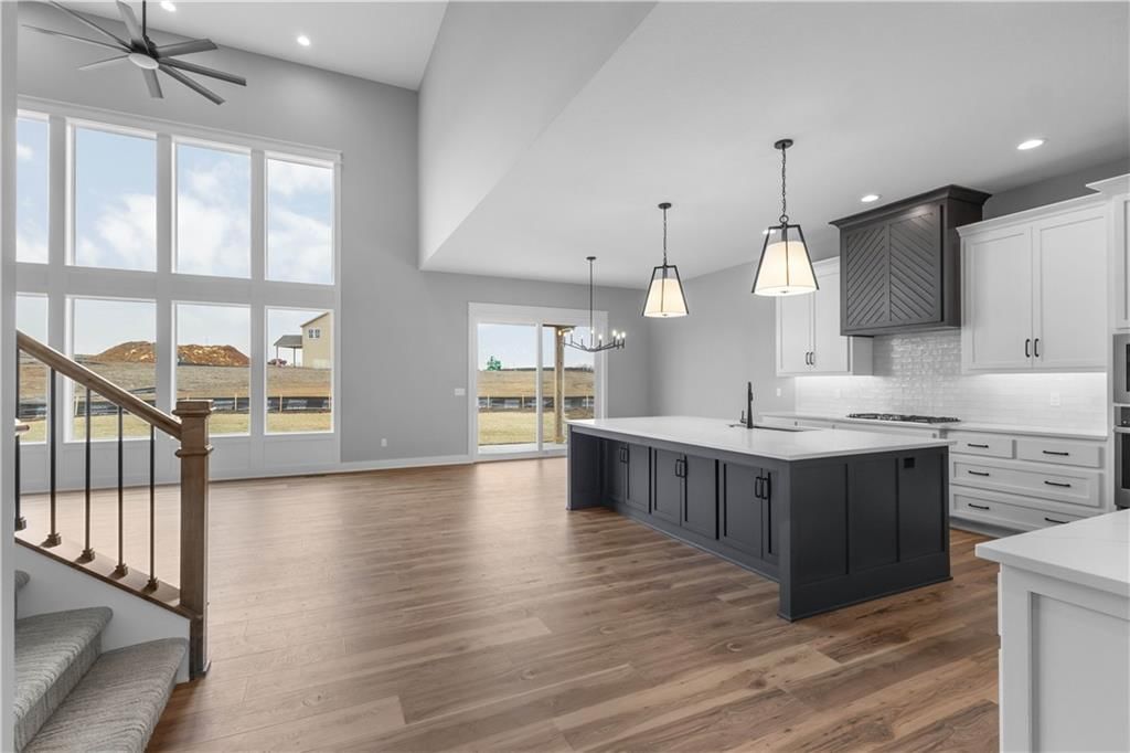 17131 S Barstow Street — photo 5